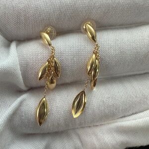 K18 Yellow Gold Dangling Earrings